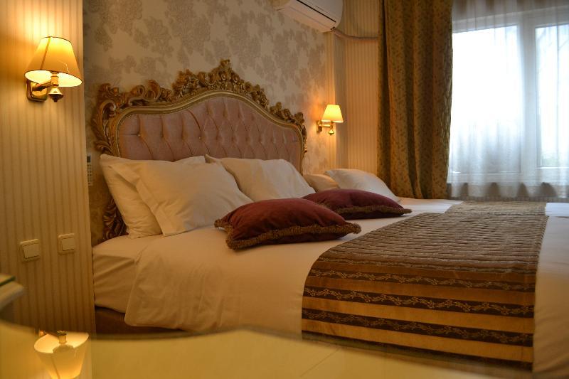 In Istanbul Hotel Exterior photo